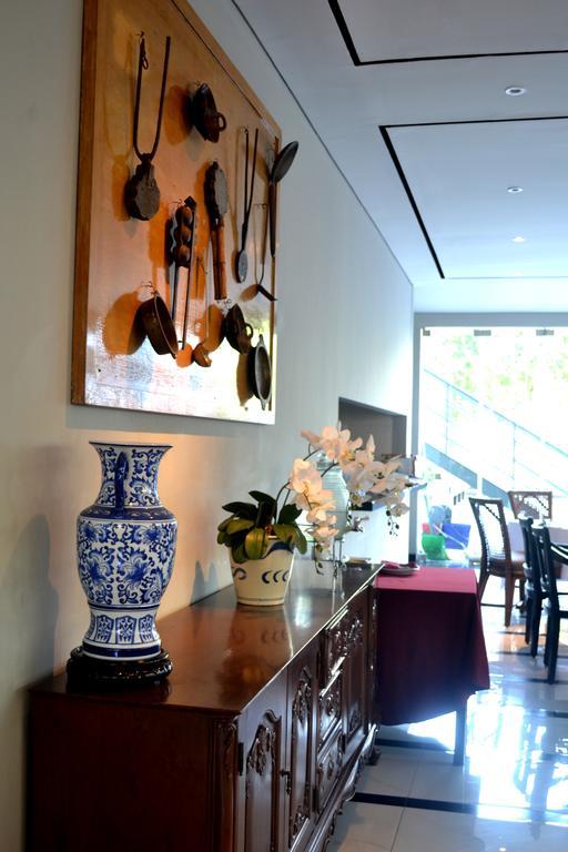 La Lisa Hotel Surabaya Buitenkant foto